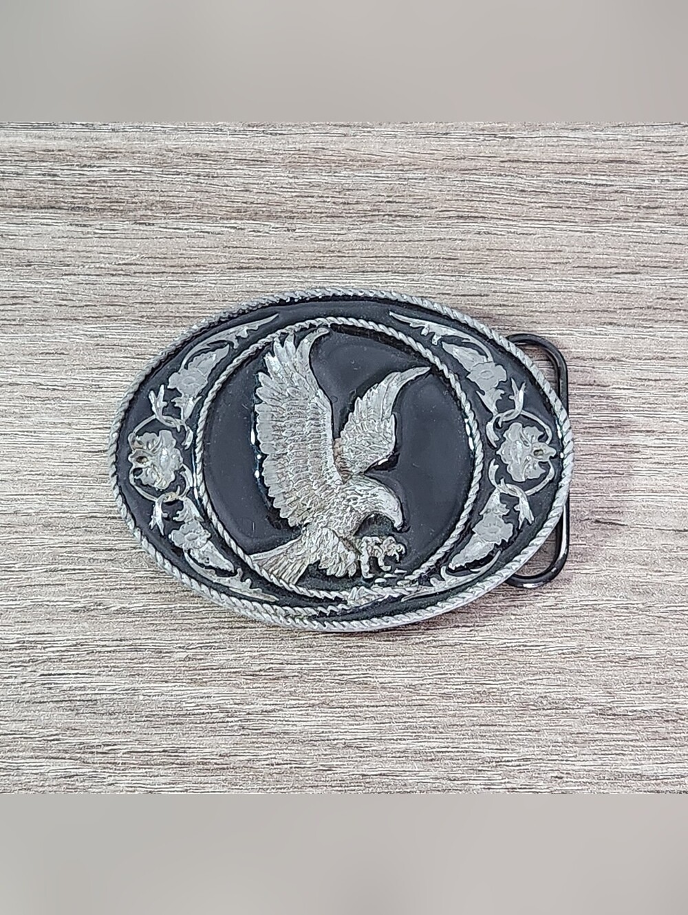 Vintage 1991 Siskiyou Black And Silver Eagle Belt Buckle